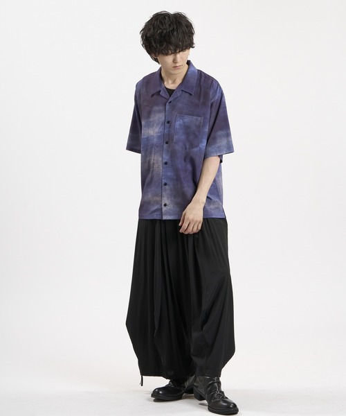 NO ID.（ノーアイディ）の「【NO ID.】Abstract Print Open Collar Shirt / アブストラクト プリント オープン カラー シャツ（シャツ/ブラウス・メンズ・ダークブルー/ホワイト・2/1）」の9枚目の写真