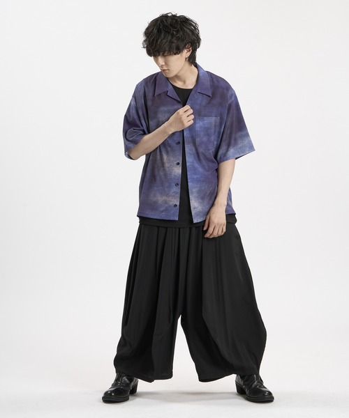 NO ID.（ノーアイディ）の「【NO ID.】Abstract Print Open Collar Shirt / アブストラクト プリント オープン カラー シャツ（シャツ/ブラウス・メンズ・ダークブルー/ホワイト・2/1）」の5枚目の写真