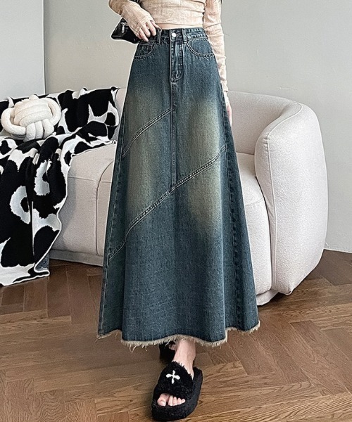 NANEA(ナネア)の「斜め切替フリンジヘム デニムロングフレアスカート(デニムスカート・レディース・ブルー・LARGE/MEDIUM/SMALL)」の12枚目の写真