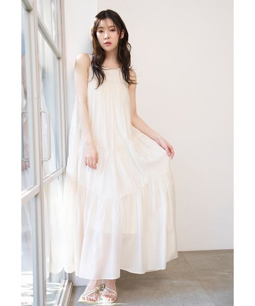 SNIDEL(スナイデル)の「ボリュームティアードワンピース(ワンピース・レディース・アイボリー/ピンク/ブラウン・1/0)」の6枚目の写真