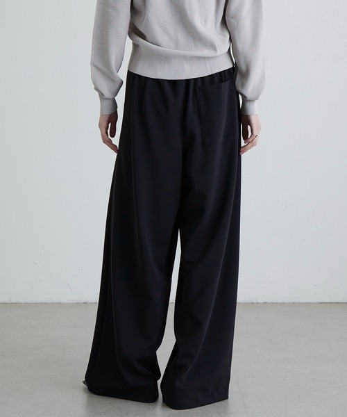 Lui's(ルイス)の「ポンチ2タックワイドパンツ 26aw(スラックス・レディース・ブラック/オフホワイト/チャコールグレー・36/38)」の15枚目の写真