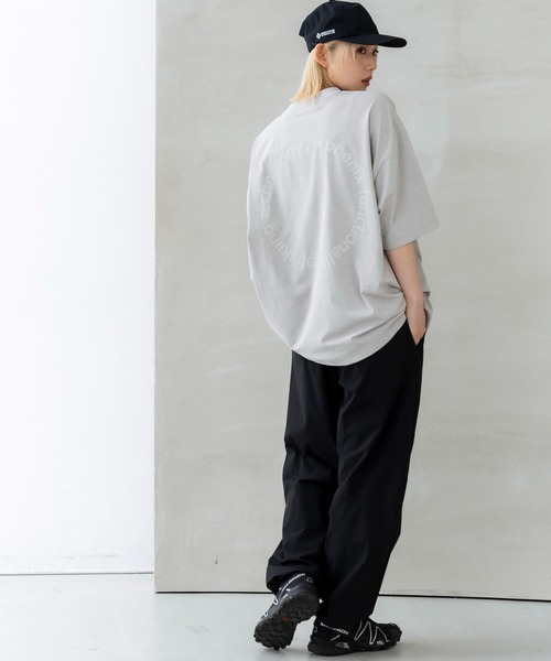 +phenix（プラスフェニックス）の「+phenix(プラスフェニックス)Outlast CIRCLE GRAPHIC SHORT SLEEVE TEE / サークルグラフィック ショートスリーブTシャツ（Tシャツ/カットソー・メンズ・グレー/ブラック/ホワイト・M/L）」の21枚目の写真