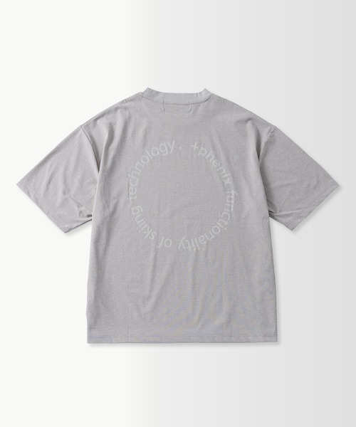 +phenix（プラスフェニックス）の「+phenix(プラスフェニックス)Outlast CIRCLE GRAPHIC SHORT SLEEVE TEE / サークルグラフィック ショートスリーブTシャツ（Tシャツ/カットソー・メンズ・グレー/ブラック/ホワイト・M/L）」の15枚目の写真