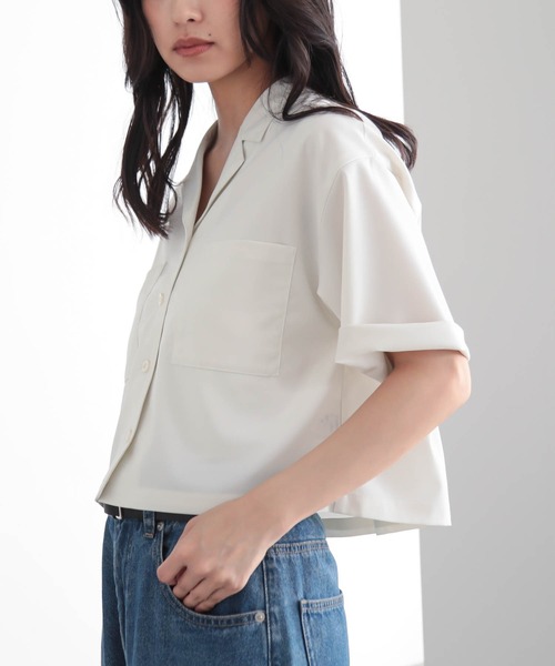 for/c(フォーシー)の「オープンカラーシャツ【サスティナブル】(シャツ/ブラウス・レディース・オフホワイト/ブラウン/チャコール・M/L)」の4枚目の写真