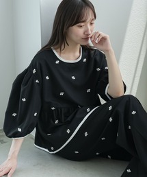 花柄刺繍パイピングブラウス