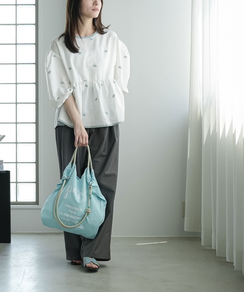 mili an deni（ミリアンデニ）の「花柄刺繍パイピングブラウス（シャツ/ブラウス・レディース・ネイビー/オフホワイト/ブラック・M）」の18枚目の写真