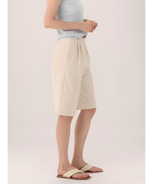 ACUD(アクド)の「Contour Bermuda Pants _Beige(その他パンツ・レディース・Beige・SMALL/MEDIUM)」の2枚目の写真