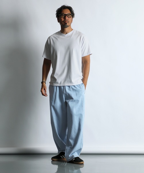 The DUFFER of ST.GEORGE(ザダファーオブセントジョージ)の「COOLMAX 2LAYERS V-NECK TEE:2層構造 吸水速乾クールマックス レギュラーフィット VネックTシャツ(Tシャツ/カットソー・メンズ・ブルーグレー/ブラック/ホワイト・X-LARGE/LARGE/MEDIUM/SMALL)」の5枚目の写真