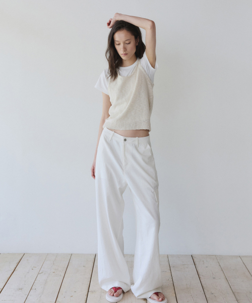 YEARNING（イヤニング）の「COTTON SLUB KNIT SLEEVELESS, ECRU（Tシャツ/カットソー・レディース・その他・FREE）」の2枚目の写真