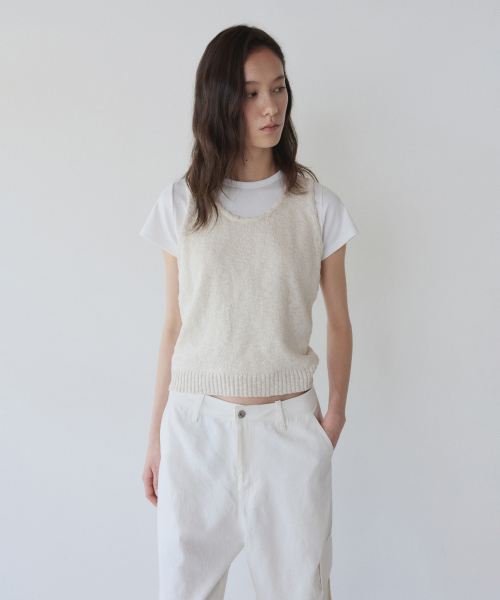 YEARNING（イヤニング）の「COTTON SLUB KNIT SLEEVELESS, ECRU（Tシャツ/カットソー・レディース・その他・FREE）」の3枚目の写真