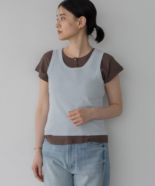 A part by(アパートバイ)の「レイヤードヘンリーネックプルオーバー(Tシャツ/カットソー・レディース・ブラウン/ベージュ系その他・FREE)」の2枚目の写真