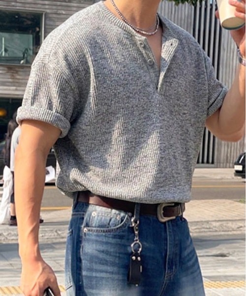 NOWLE(ノウル)の「【NOWLE】凹凸ワッフル サーマル ヘンリーネック 半袖 Tシャツ/ アーバンリラックス ショートスリーブ トップス(Tシャツ/カットソー・メンズ・ブラック/ホワイト/ダークブラウン/グレー/ネイビー・LARGE/X-LARGE/MEDIUM/SMALL)」の14枚目の写真