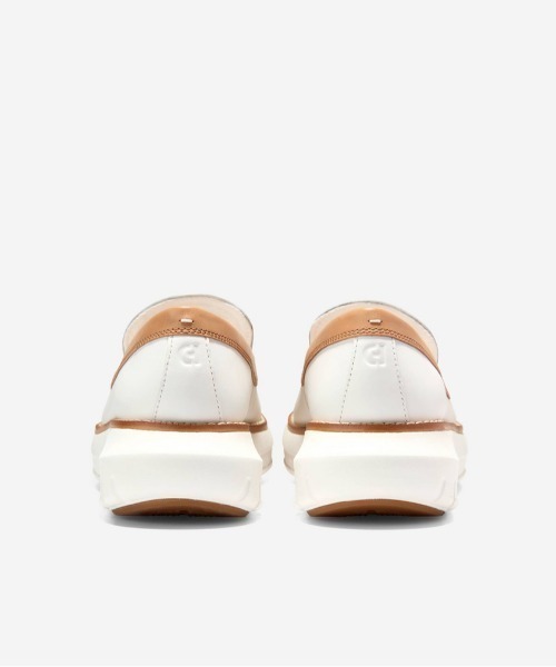 COLE HAAN(コールハーン)の「ゼログランド レクサンナ タッセル ローファー womens(モカシン/デッキシューズ・レディース・ホワイト・7.5/7/6.5/6/5.5/5/8.5/8)」の4枚目の写真