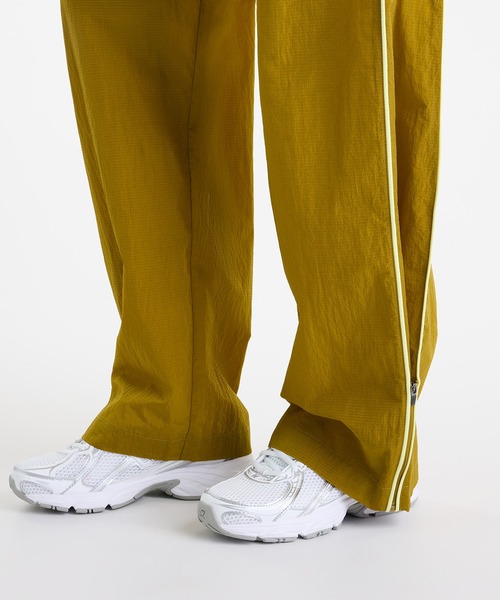 NEW BALANCE(ニューバランス)の「スポーツレガシーパンツ(その他パンツ・レディース・スミクロ/カーキブラウン・LARGE/X-LARGE/SMALL/MEDIUM)」の5枚目の写真