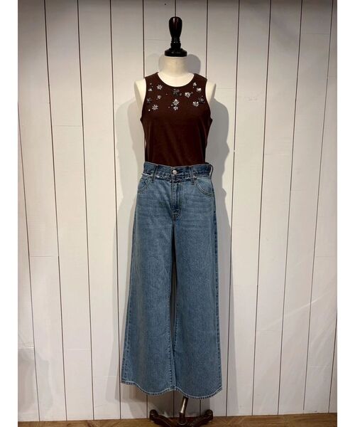 Ungrid(アングリッド)の「Levi's別注 CINCH WIDE LEG REMAKE DENIM(デニムパンツ・レディース・ブルー・26inch/25inch/24inch)」の5枚目の写真