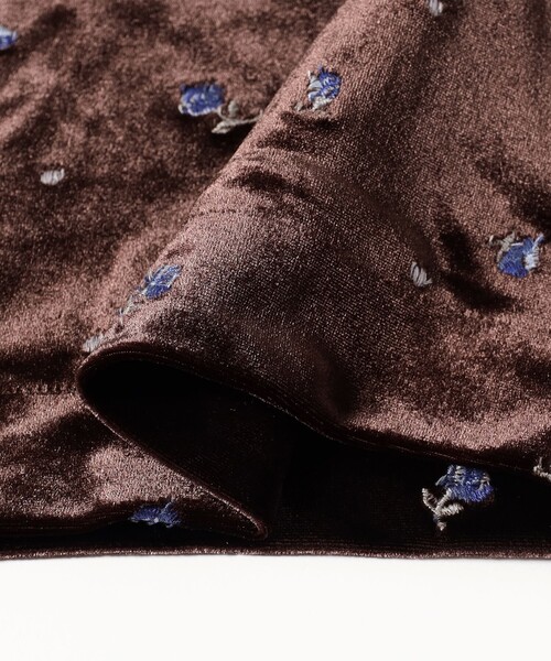 Ray BEAMS(レイビームス)の「刺繍 ベロア イージー パンツ(その他パンツ・レディース・ダークブラウン/ブラック・0/1)」の22枚目の写真