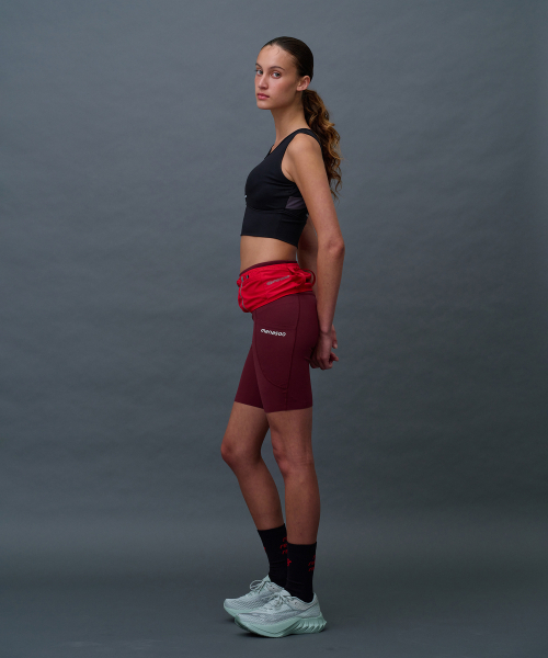 MENASOO（ミナス）の「Pace Hold Sport Bra Top_Black（チューブトップ・レディース・ブラック・SMALL/MEDIUM/LARGE/X-LARGE）」の4枚目の写真