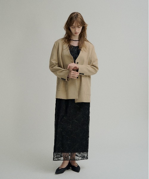 LE'RURE（リルアー）の「Wide pocket nocollar jacket（ノーカラージャケット・レディース・ベージュ/ブラウン/チャコール・SMALL/MEDIUM）」の5枚目の写真