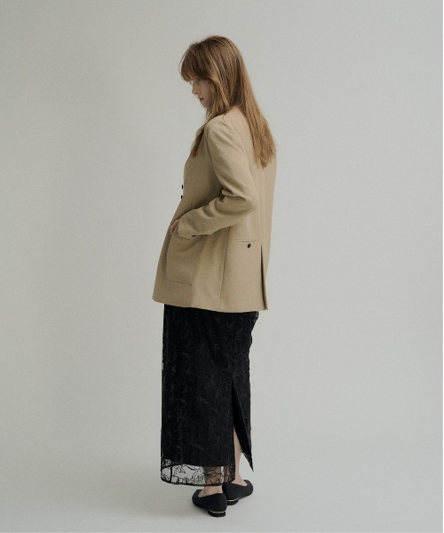 LE'RURE（リルアー）の「Wide pocket nocollar jacket（ノーカラージャケット・レディース・ベージュ/ブラウン/チャコール・SMALL/MEDIUM）」の6枚目の写真