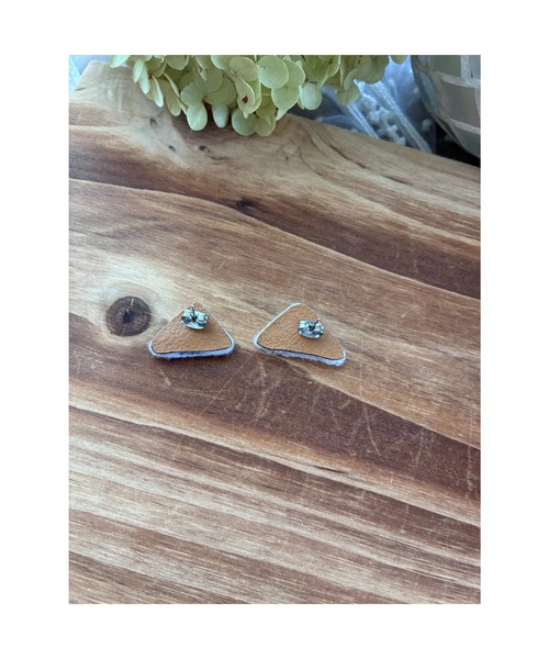 tone（トーン）の「【himemayu】カラフル刺繍ピアス(MA)（ピアス（両耳用）・レディース・マルチ・FREE）」の3枚目の写真