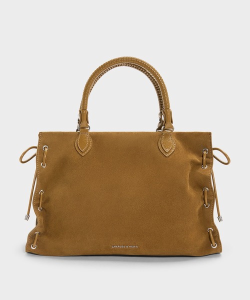 CHARLES & KEITH(チャールズ & キース)の「Nylah ラージナイラ グロメット レースアップ トートバッグ(トートバッグ・レディース・サンドベージュ・L)」の7枚目の写真