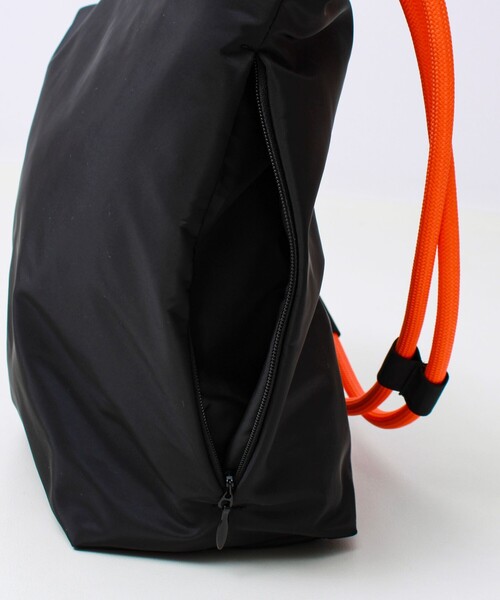 SML(エスエムエル)の「【SML/エスエムエル】CODE BUCKET BAG ショルダーバッグ 撥水(ショルダーバッグ・メンズ・ブラック・FREE)」の5枚目の写真