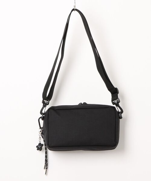 Manhattan Portage(マンハッタンポーテージ)の「Manhattan Portage/マンハッタンポーテージ ショルダーバック "ミッキー&フレンズ コレクション" JOGGER(L)JPN VER/MICKEY/26 MP1404L2MIC26(ショルダーバッグ・メンズ・ブラック・FREE)」の2枚目の写真