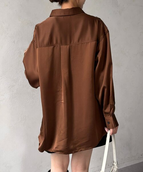 Thevon(ゼボン)の「レース切替サテンシャツ(シャツ/ブラウス・レディース・ボルドー/ブラック/アイボリー/ブラウン・FREE)」の15枚目の写真
