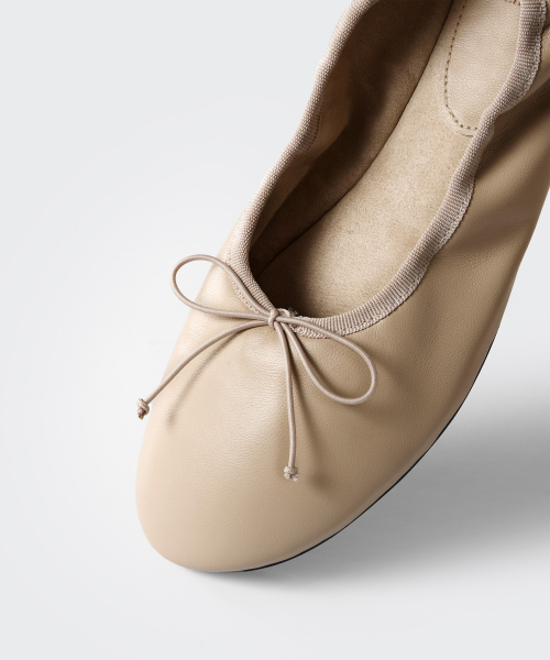 MUSINSA STANDARD WOMAN（ムシンサスタンダードウーマン）の「ウィメンズシャーリングバレリーナフラットシューズ[ベージュ]（バレエシューズ・レディース・その他・23cm/23.5cm/24cm/24.5cm/25cm）」の6枚目の写真
