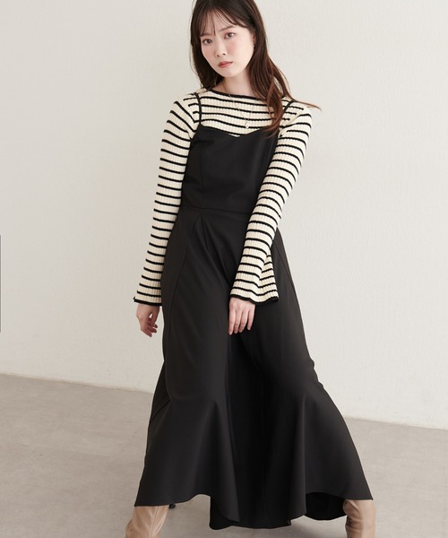 natural couture(ナチュラルクチュール)の「三角マチラッフルキャミワンピース(ワンピース・レディース・ブラック/モカ/ドット/ベージュ・FREE)」の22枚目の写真