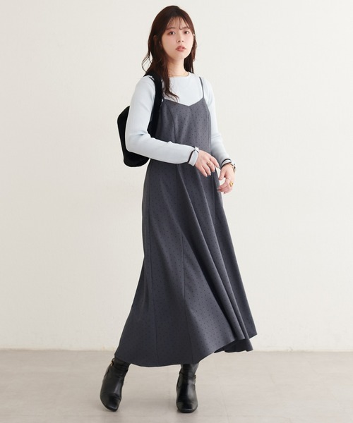 natural couture(ナチュラルクチュール)の「三角マチラッフルキャミワンピース(ワンピース・レディース・ブラック/モカ/ドット/ベージュ・FREE)」の19枚目の写真