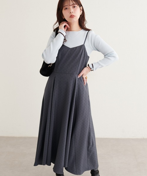 natural couture(ナチュラルクチュール)の「三角マチラッフルキャミワンピース(ワンピース・レディース・ブラック/モカ/ドット/ベージュ・FREE)」の10枚目の写真