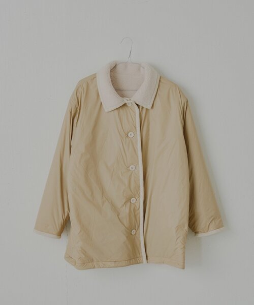 WHIMSIC(ウィムジック)の「【UNISEX】ボアフリースカーコート(その他アウター・レディース・ブラック/アイボリー・FREE)」の15枚目の写真