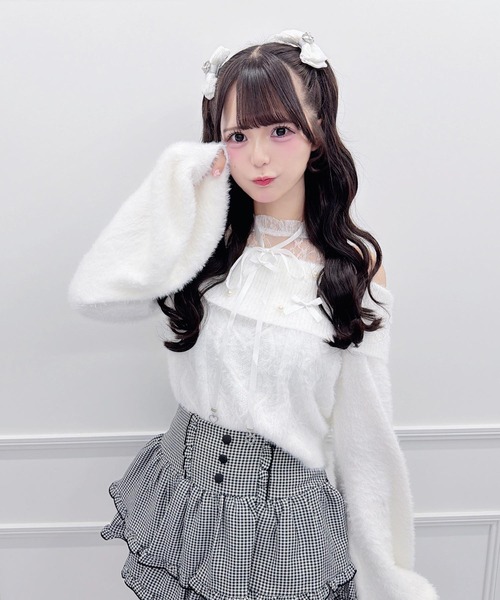 MA*RS（アメーバーマーズ）の「リボン＆パールケーブルオフショルニット（ニット/セーター・レディース・ブラック/ホワイト/ピンク・FREE）」の4枚目の写真