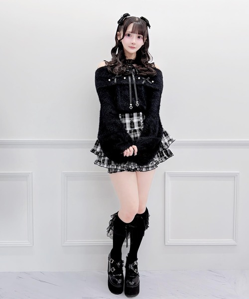 MA*RS（アメーバーマーズ）の「リボン＆パールケーブルオフショルニット（ニット/セーター・レディース・ブラック/ホワイト/ピンク・FREE）」の9枚目の写真