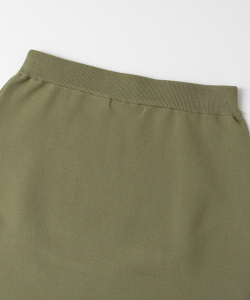 URBAN RESEARCH（アーバンリサーチ）の「UR  ミラノリブタイトスカート	（スカート・レディース・オフホワイト/ブラック/カーキ・FREE）」の15枚目の写真