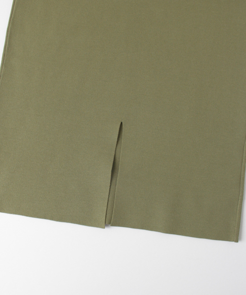 URBAN RESEARCH（アーバンリサーチ）の「UR  ミラノリブタイトスカート	（スカート・レディース・オフホワイト/ブラック/カーキ・FREE）」の8枚目の写真