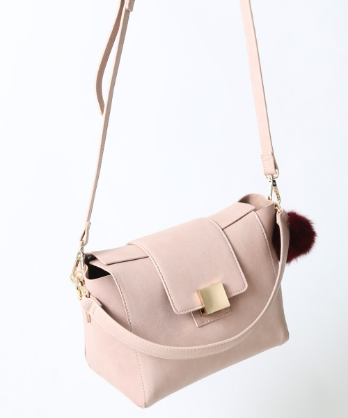 interstaple（インターステイプル）の「【WEB限定】ファー付きインバッグミニショルダー（ショルダーバッグ・レディース・ベージュ/ブラック/グレー・FREE）」の3枚目の写真