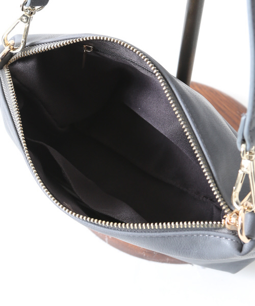 interstaple（インターステイプル）の「【WEB限定】ファー付きインバッグミニショルダー（ショルダーバッグ・レディース・ベージュ/ブラック/グレー・FREE）」の7枚目の写真