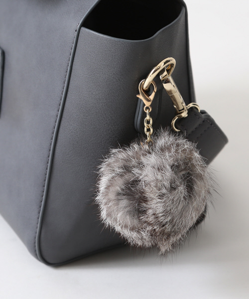 interstaple（インターステイプル）の「【WEB限定】ファー付きインバッグミニショルダー（ショルダーバッグ・レディース・ベージュ/ブラック/グレー・FREE）」の16枚目の写真