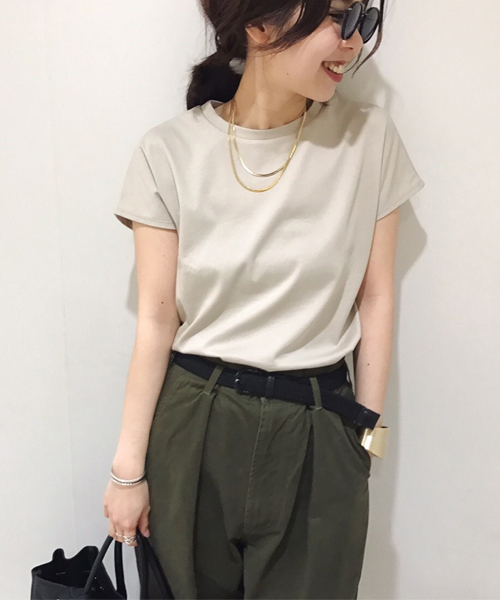 CAPRICIEUX LE'MAGE(カプリシューレマージュ)の「〈Su magazine掲載〉シルケットスムースフレンチTシャツ(Tシャツ/カットソー・レディース・ブラック/グレー/ホワイト・FREE)」の3枚目の写真