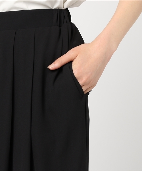 N.(N. Natural Beauty Basic)(エヌエヌナチュラルビューティーベーシック)の「ギャザーフレアワイドパンツ(その他パンツ・レディース・ブラック/ベージュ/オレンジ・MEDIUM)」の9枚目の写真