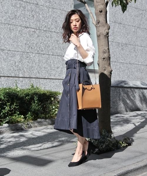 laboratory work（ラボラトリーワーク）の「イレヘムトレンチスカート（スカート・レディース・ベージュ/ネイビー・MEDIUM）」の5枚目の写真