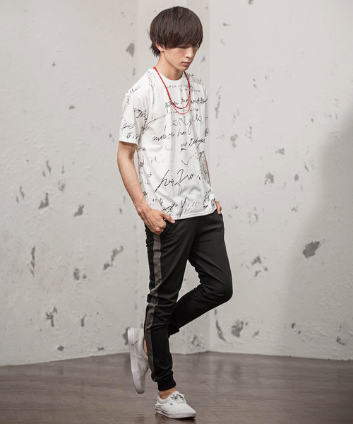 MinoriTY（マイノリティ）の「総柄Ｔシャツ（Tシャツ/カットソー・メンズ・ホワイト系その他/ブラック系その他/ホワイト系その他2/ブラック系その他2/ホワイト系その他3/ベージュ系その他/ホワイト系その他4/ブルー系その他・M/L）」の9枚目の写真