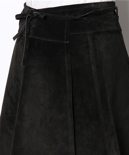 BEAMS BOY（ビームスボーイ）の「◎BEAMS BOY / PIGスエード ラップスカート（スカート・レディース・ブラック/ライトブラウン/ダークブラウン・ONE SIZE）」の6枚目の写真