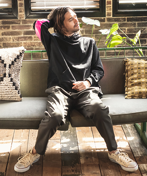 CAMBIO（カンビオ）の「mpa1956-Relax Fit Neon Line Parka パーカー（パーカー・メンズ・ブラック×ピンク/グレー系その他/ベージュ系その他・M/L）」の5枚目の写真