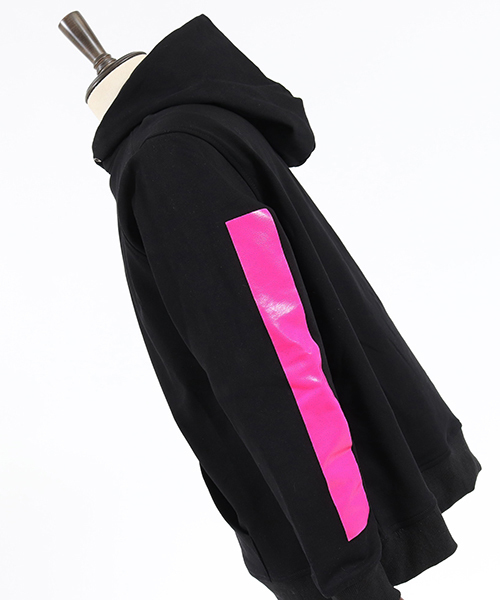 CAMBIO（カンビオ）の「mpa1956-Relax Fit Neon Line Parka パーカー（パーカー・メンズ・ブラック×ピンク/グレー系その他/ベージュ系その他・M/L）」の15枚目の写真