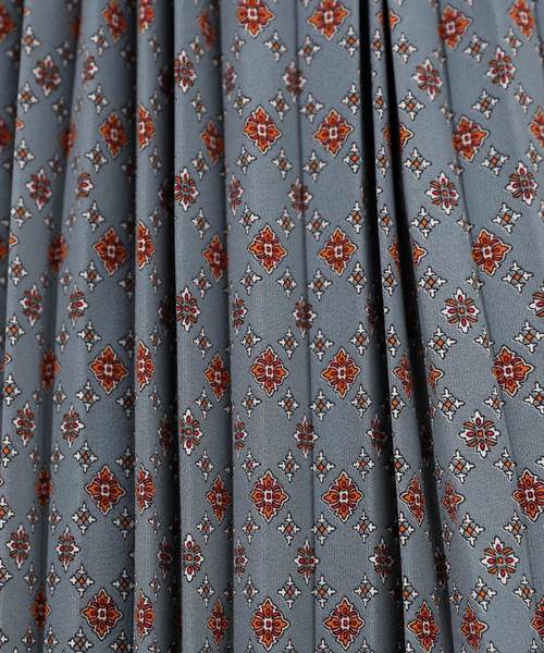 natural couture（ナチュラルクチュール）の「アンティークデシンプリーツスカート（スカート・レディース・ブラック/サックスブルー/アイボリー/モカ/ブルー系その他/グレイッシュベージュ・FREE）」の19枚目の写真