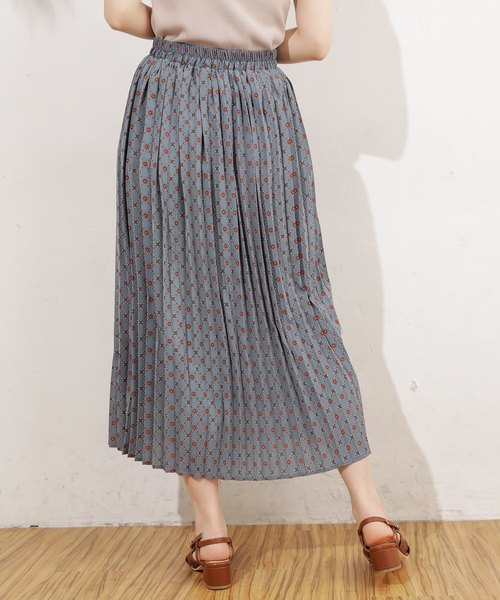 natural couture（ナチュラルクチュール）の「アンティークデシンプリーツスカート（スカート・レディース・ブラック/サックスブルー/アイボリー/モカ/ブルー系その他/グレイッシュベージュ・FREE）」の9枚目の写真