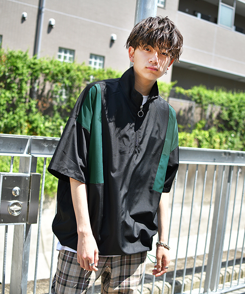 kutir（クティール）の「【ウルトラルーズシルエット】肩配色ハーフジッププルオーバー（シャツ/ブラウス・メンズ・ブラック/ベージュ/グリーン/ラベンダー・MEDIUM/LARGE）」の2枚目の写真